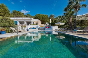 Hotel The Ultimate 5 Star Luxury Villa with Private Pool, Ibiza Villa 1009